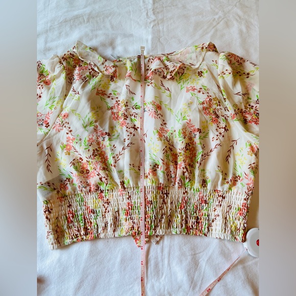Forever 21 Women’s Long Sleeve Blouse Crop Top Ivory Floral Print Size L NWOT - Picture 6 of 8